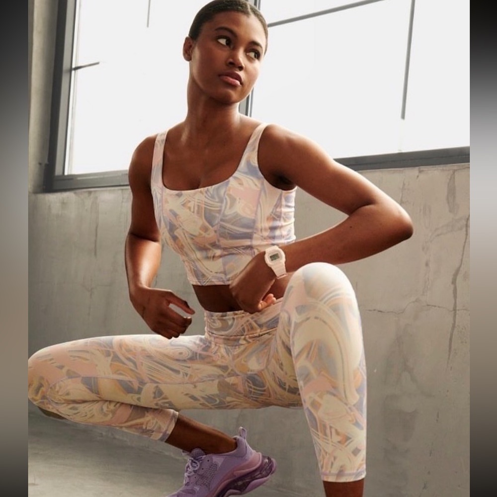 Brand new never worn athletic leggings